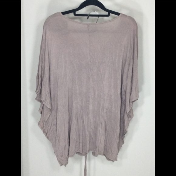 Drawstring Blouse - Picture 3 of 3